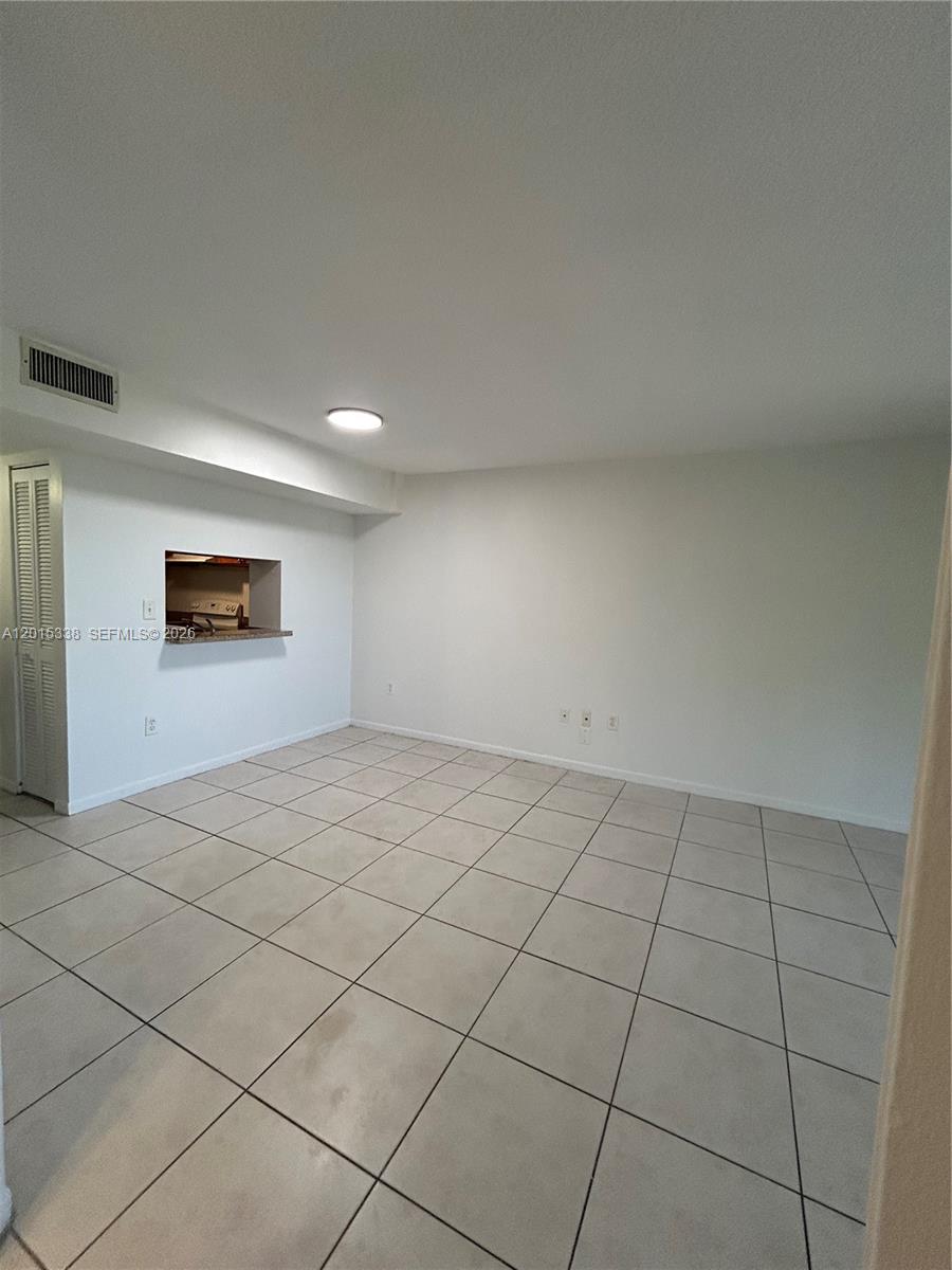 VERABELLA FALLS CONDO - Residential Lease