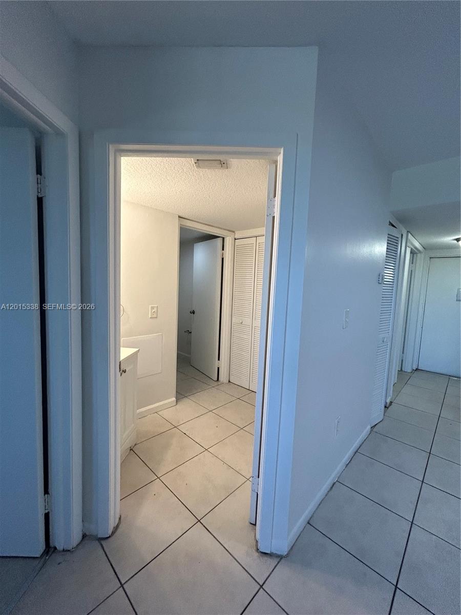 VERABELLA FALLS CONDO - Residential Lease