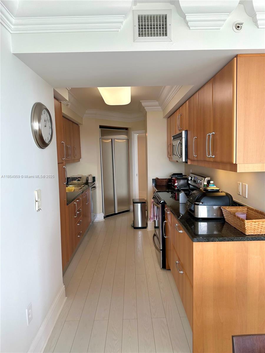 OCEANIA V CONDO - Residential Lease