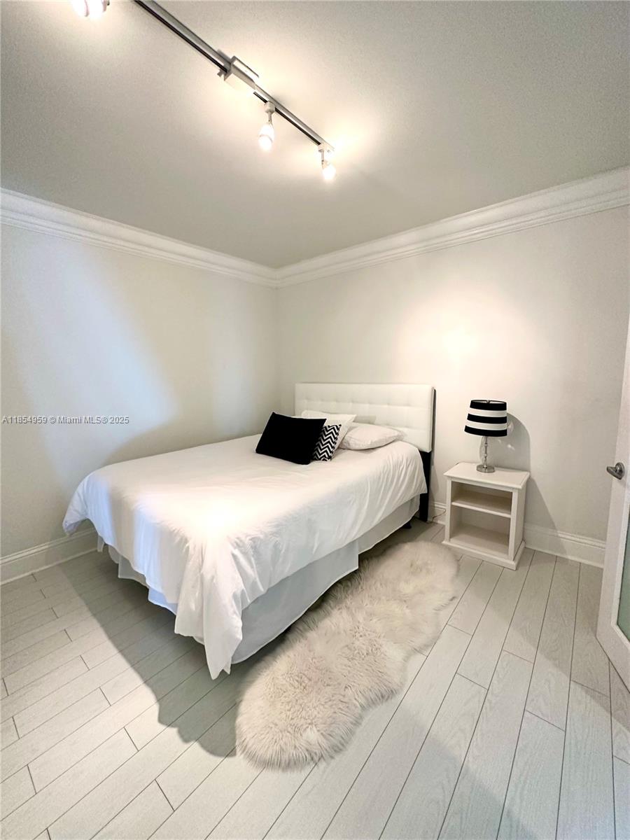 OCEANIA V CONDO - Residential Lease