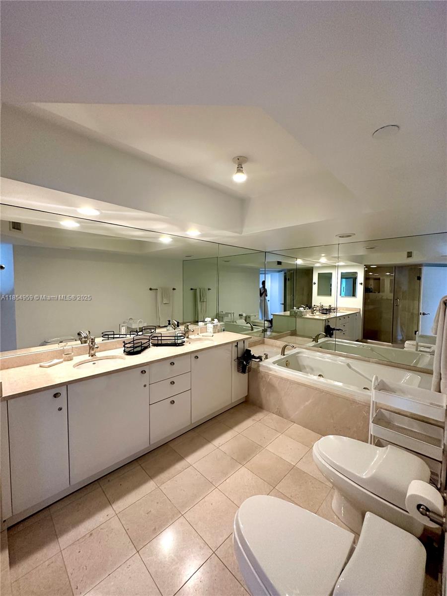 OCEANIA V CONDO - Residential Lease