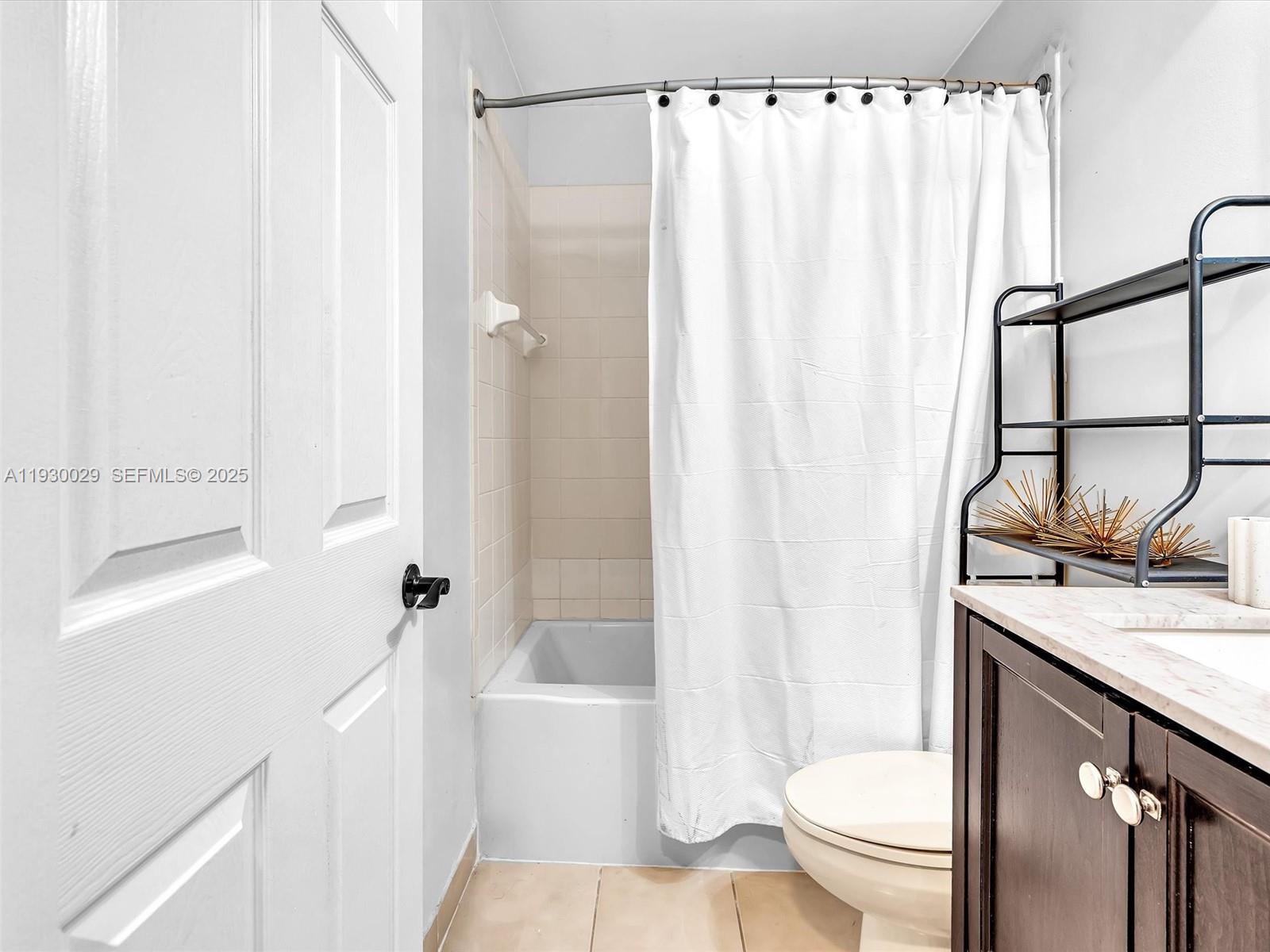 S & R OF INVERRARY - Residential Lease