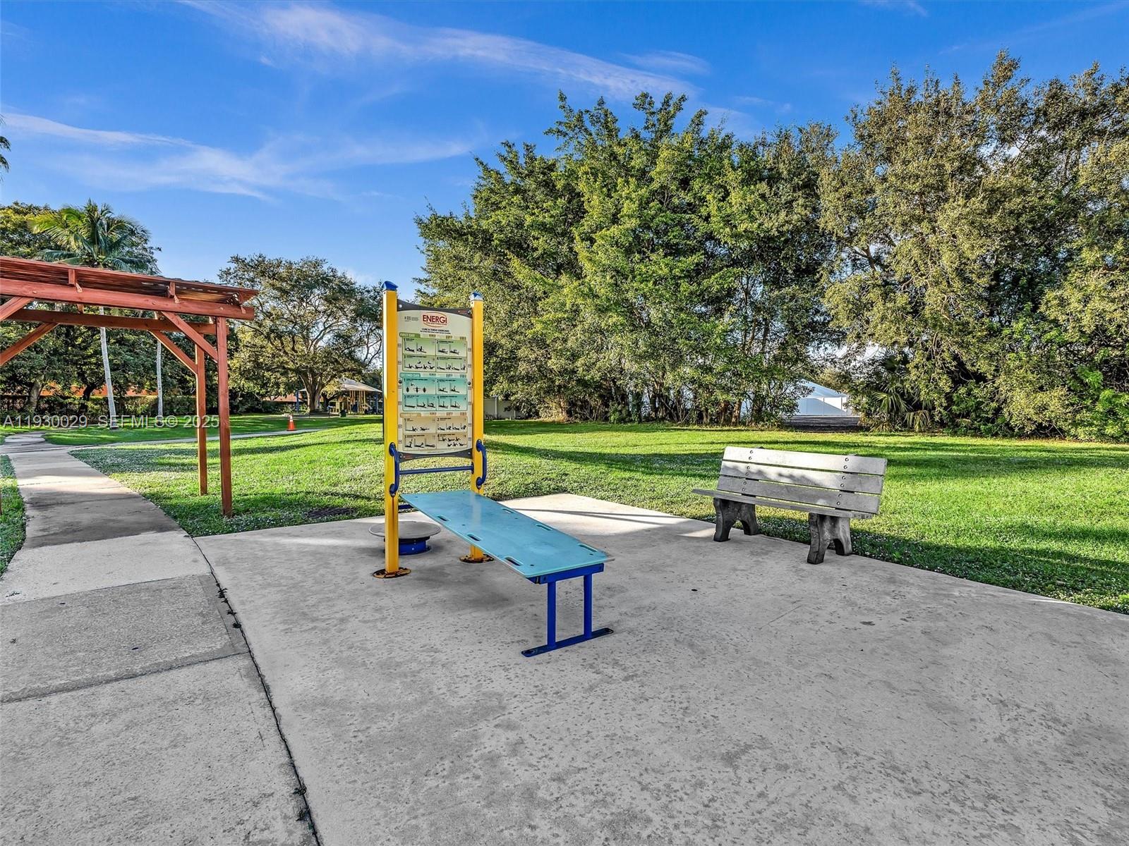 S & R OF INVERRARY - Residential Lease