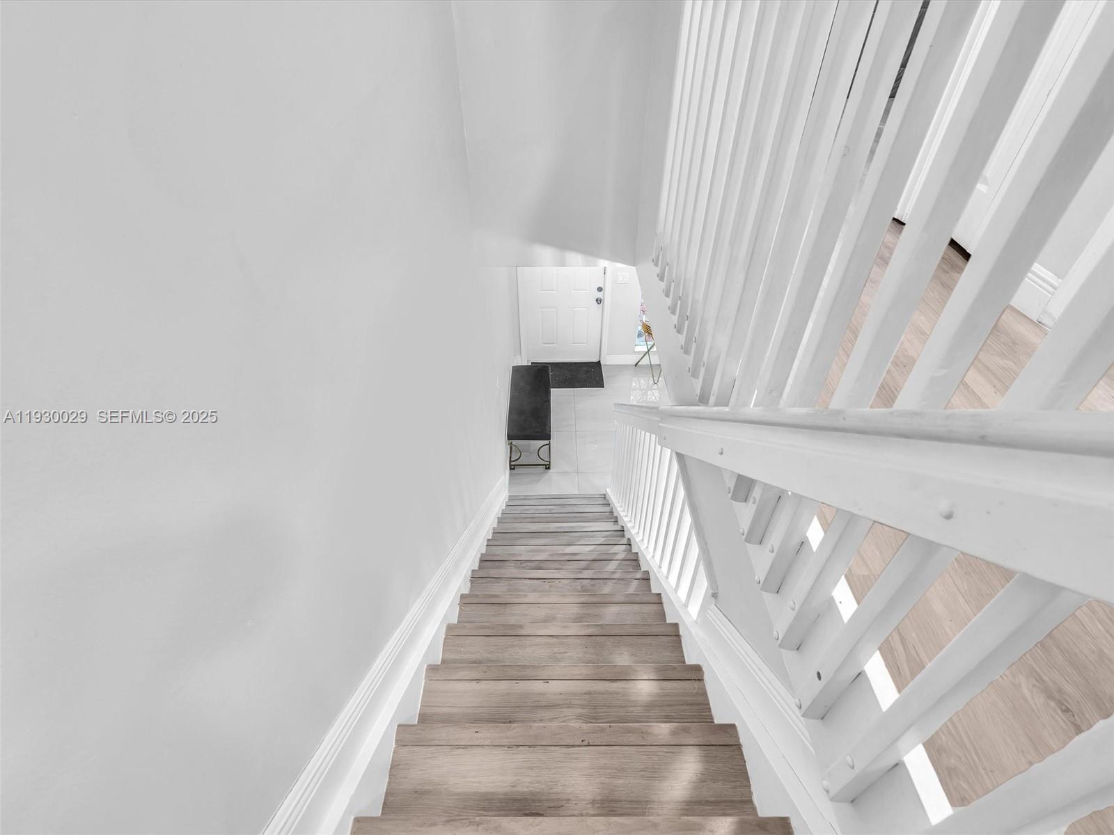 S & R OF INVERRARY - Residential Lease