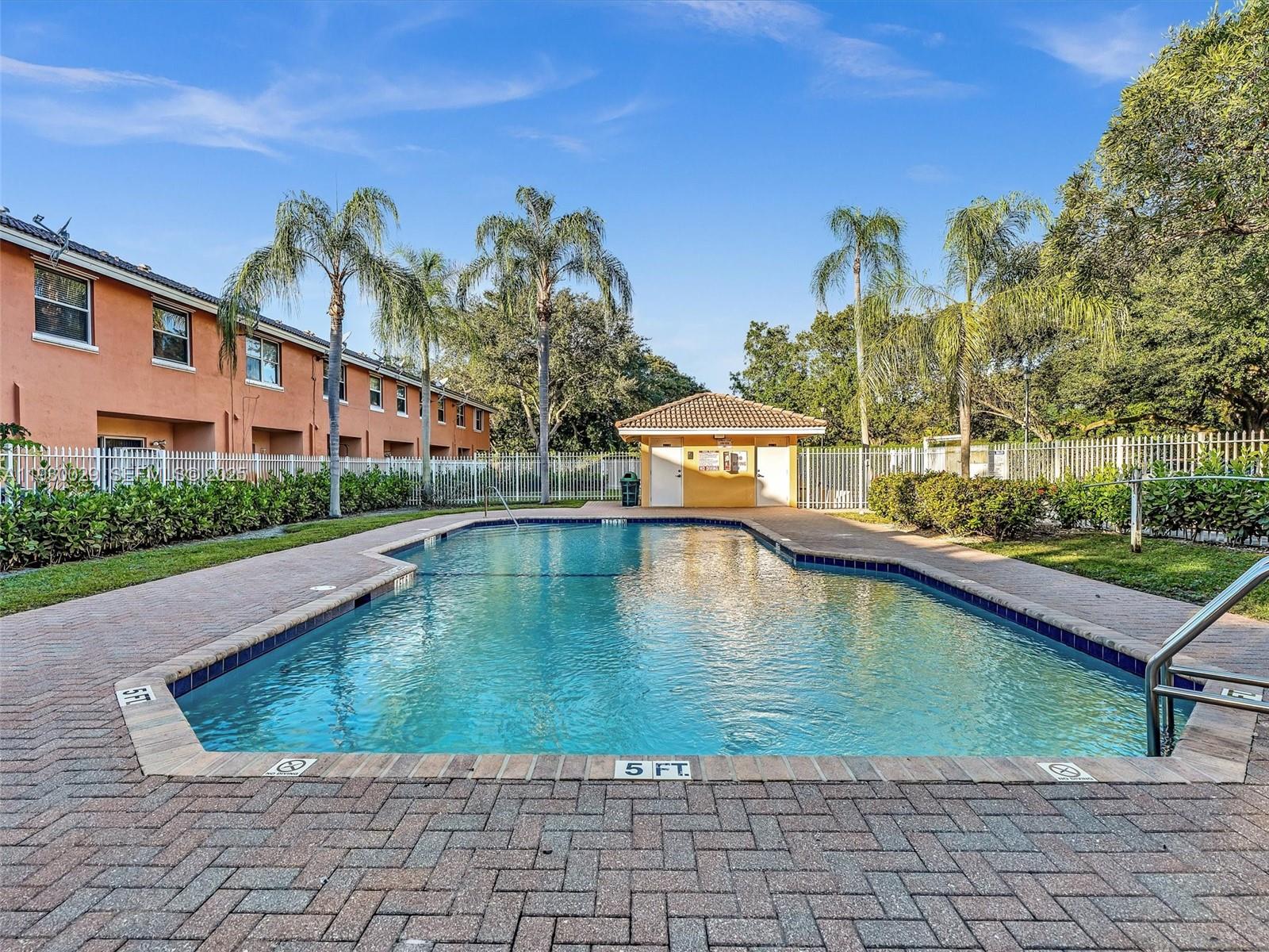 S & R OF INVERRARY - Residential Lease