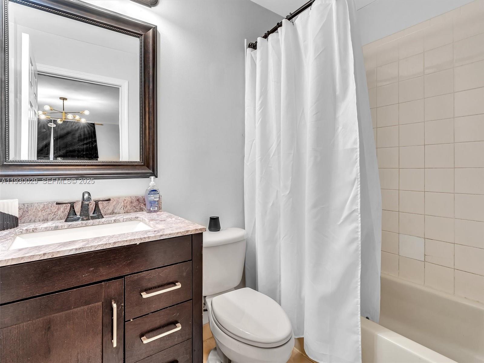 S & R OF INVERRARY - Residential Lease