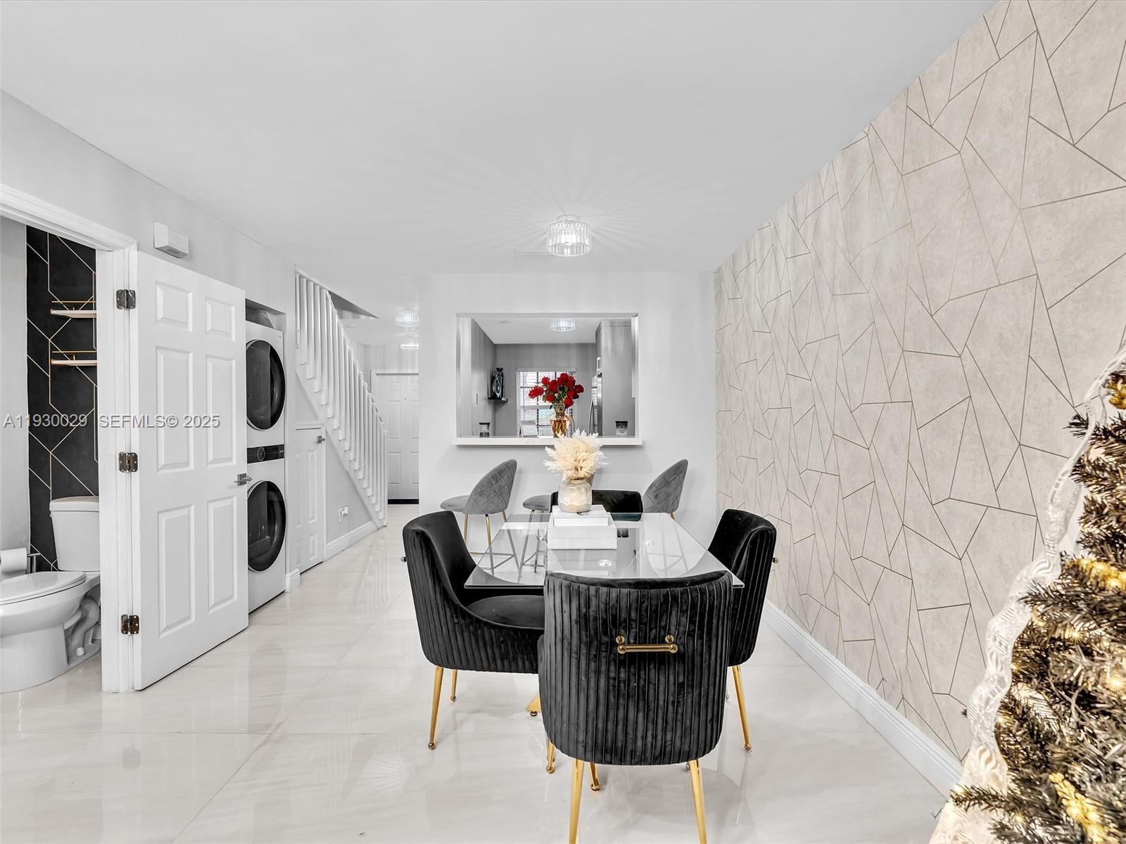 S & R OF INVERRARY - Residential Lease