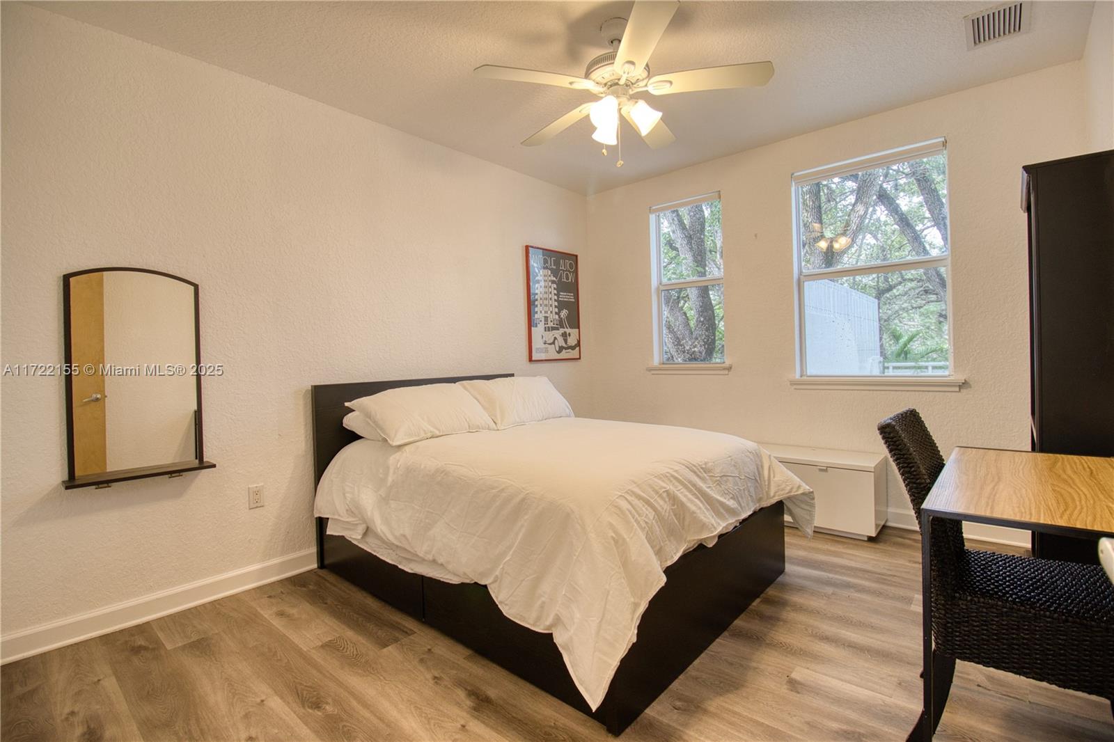 RHODES AMD NEW BISC - Residential Lease