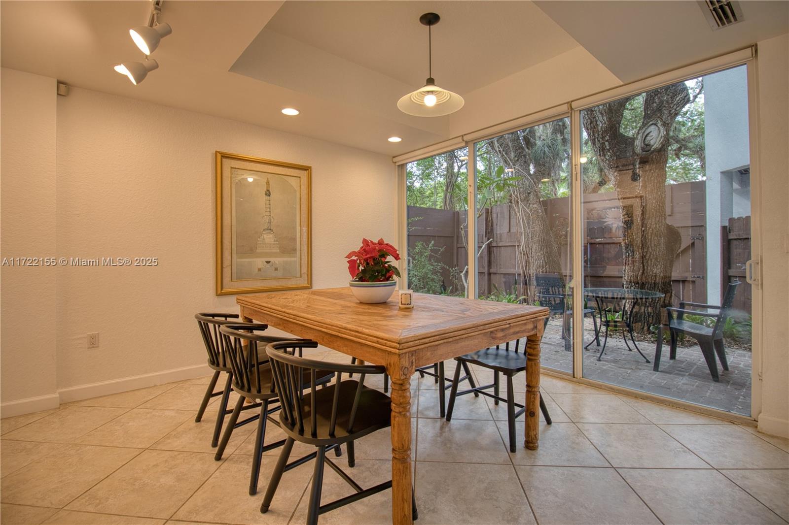 RHODES AMD NEW BISC - Residential Lease