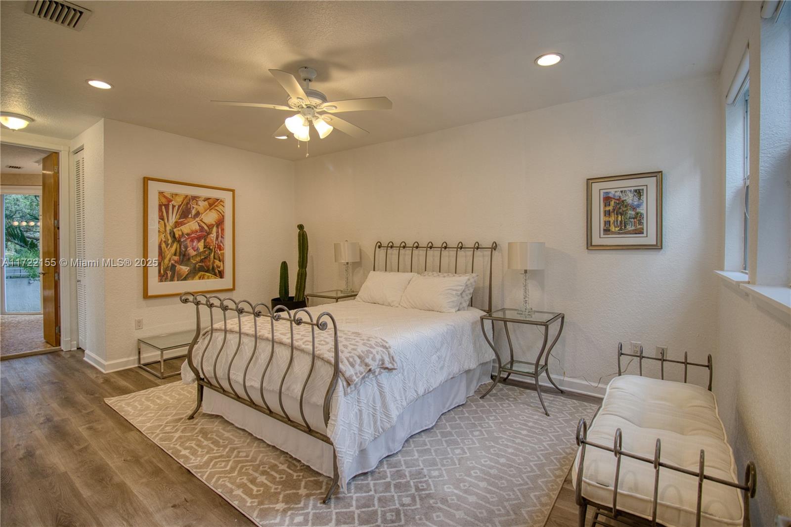 RHODES AMD NEW BISC - Residential Lease