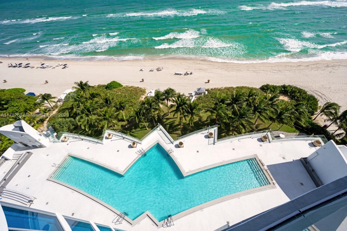 17001 Collins Ave 1204