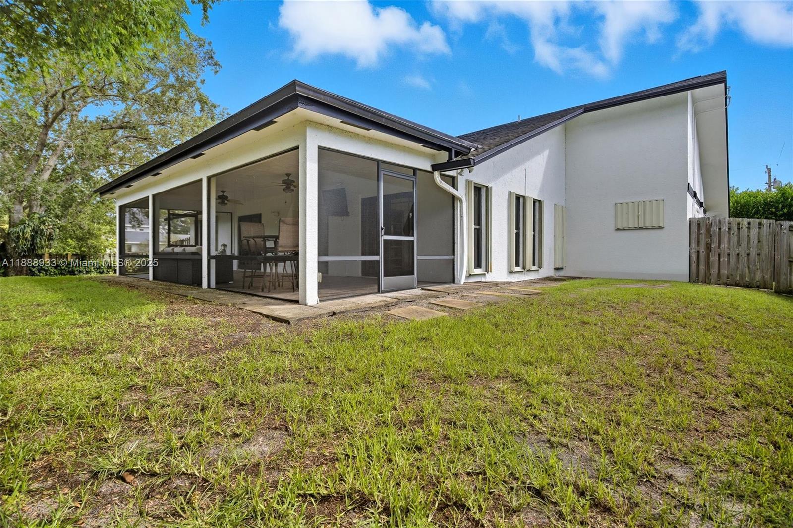 FLA FRUIT LANDS CO SUB NO - Residential