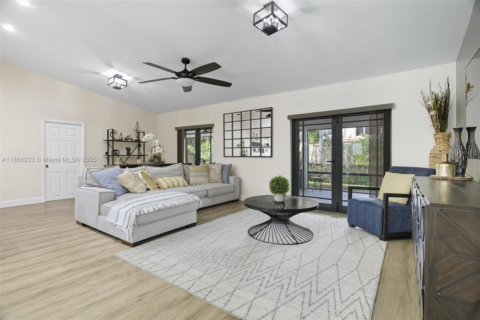 FLA FRUIT LANDS CO SUB NO - Residential