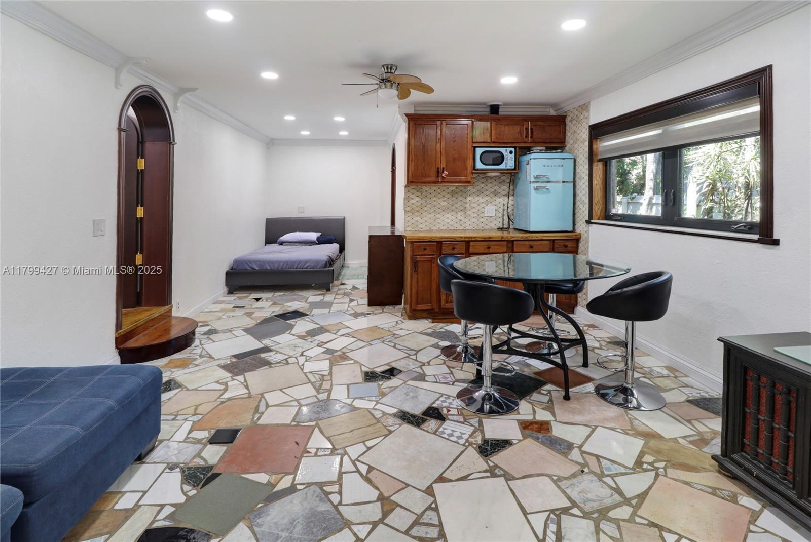 550 Quail Ave1