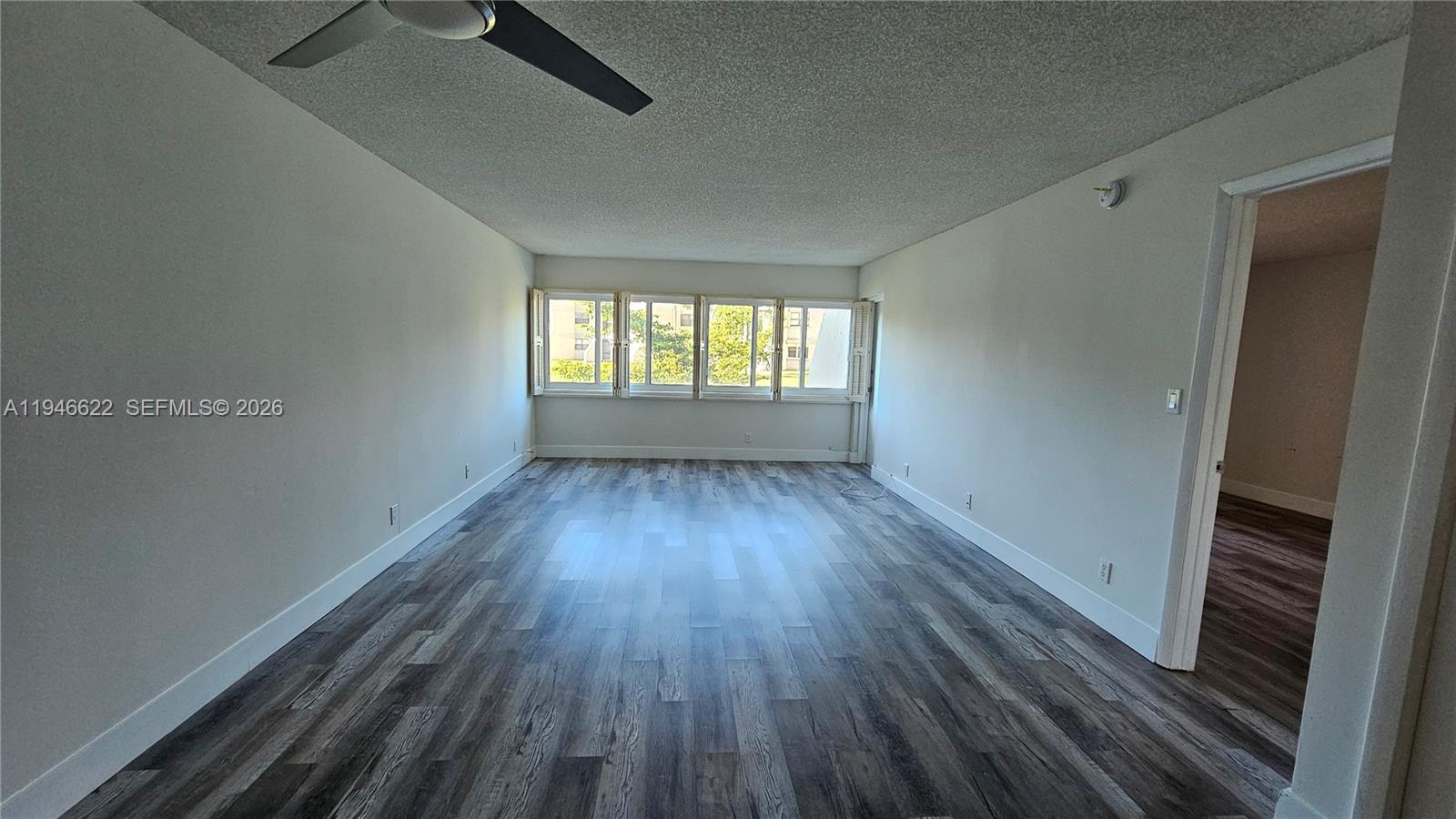 Racquet Club Apts at Bonav - Residential