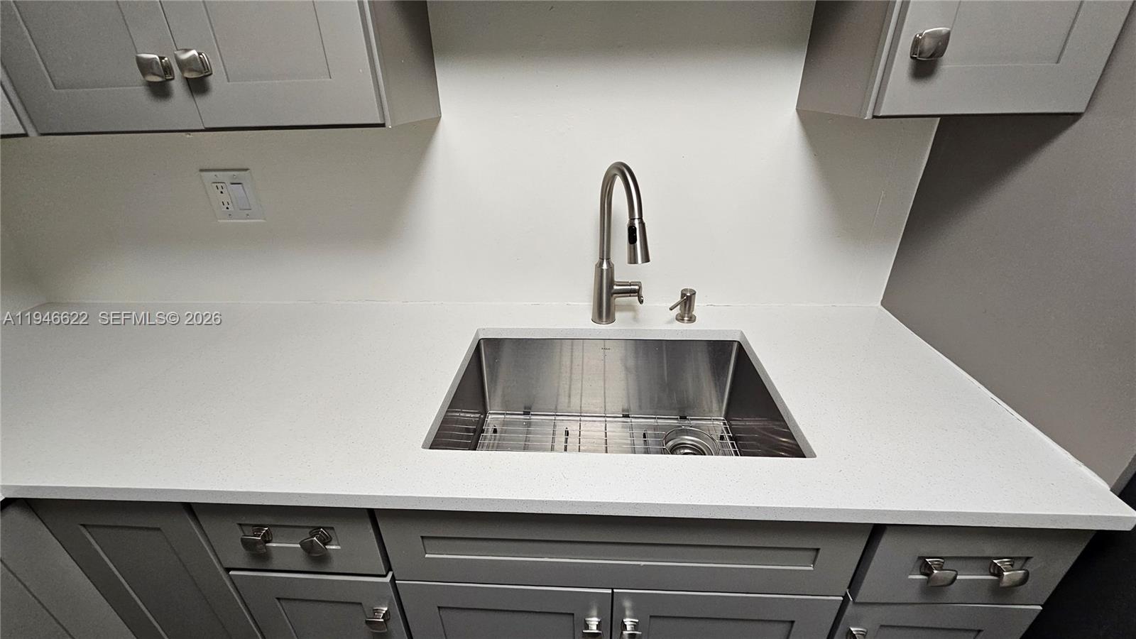 Racquet Club Apts at Bonav - Residential