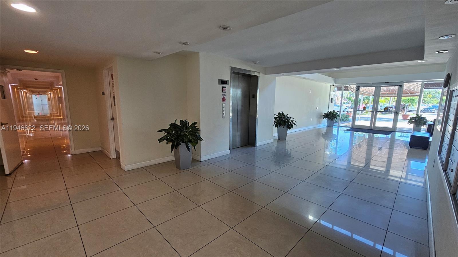 Racquet Club Apts at Bonav - Residential