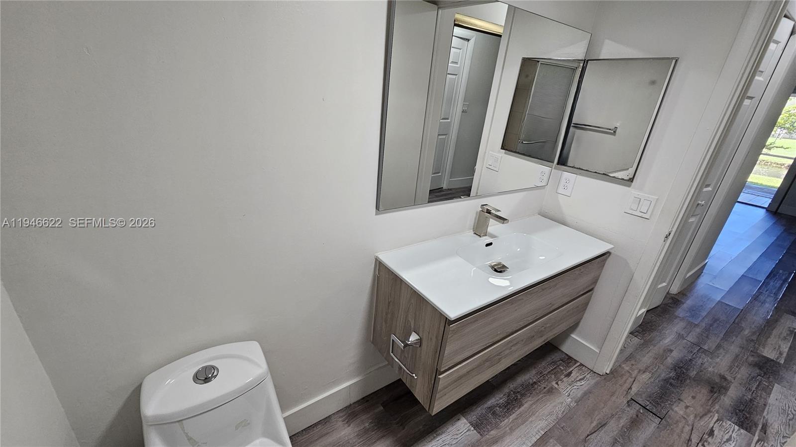 Racquet Club Apts at Bonav - Residential