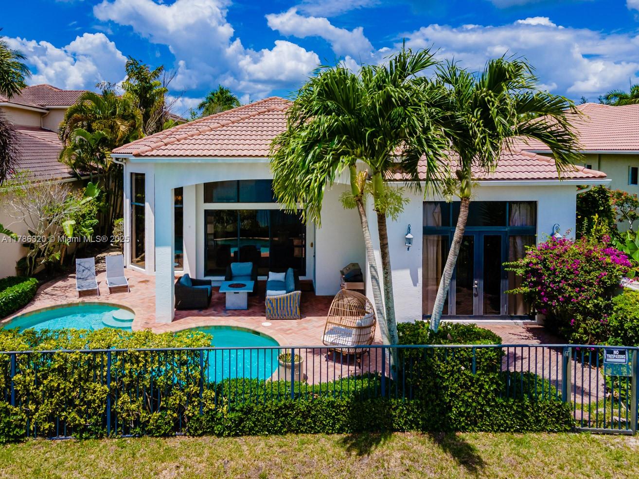 17937 Villa Club Way