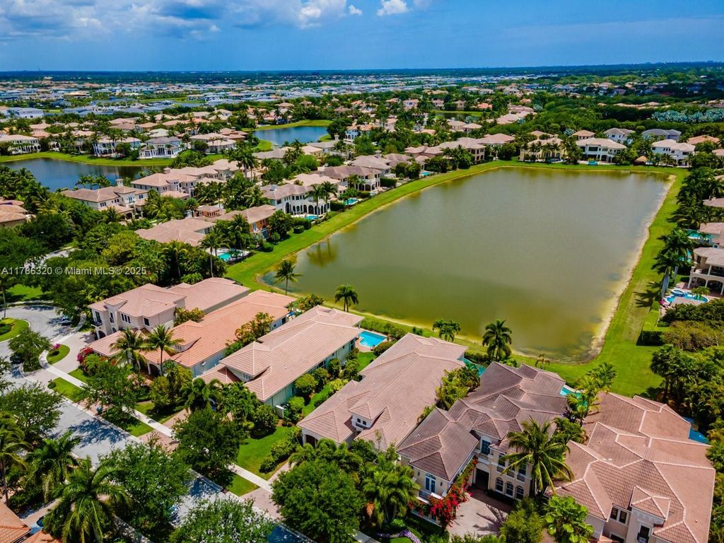 Photo of 17937 Villa Club Way, Boca Raton, FL 33496 (MLS # A11786320)