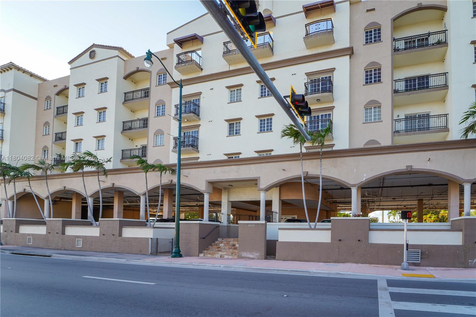 Bright and Stylish 2-Bedroom Condo WITH A DEN in a Prime Location featuring tile floors, spacious living and dining areas, updated bathroom, and stainless steel appliances. Move-in ready and conveniently located near shopping, dining, and transit.