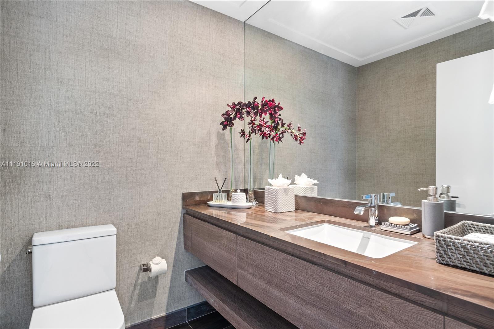 OCEANA KEY BISCAYNE CONDO - Residential