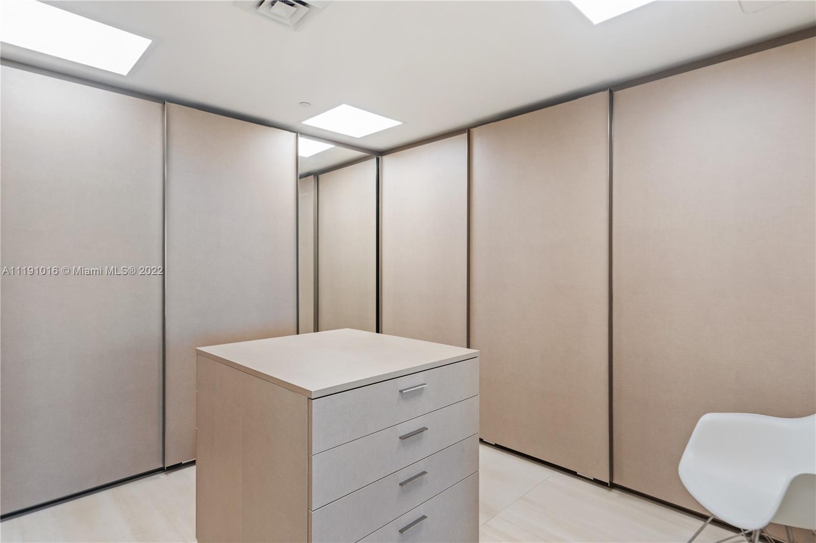 OCEANA KEY BISCAYNE CONDO - Residential