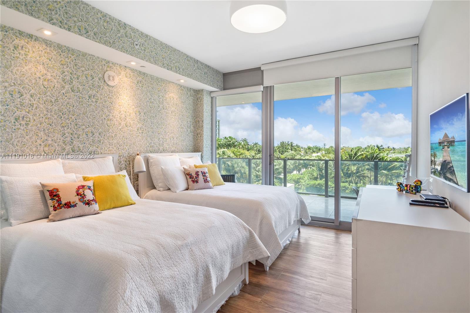 OCEANA KEY BISCAYNE CONDO - Residential