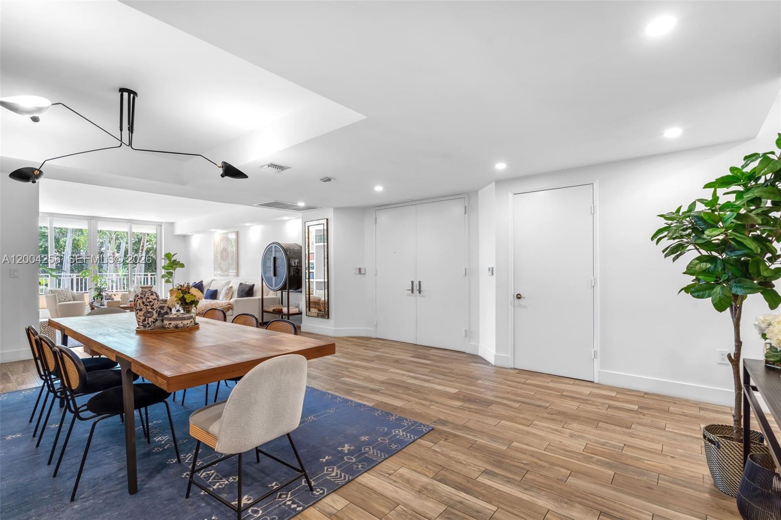 791 Crandon Blvd 302