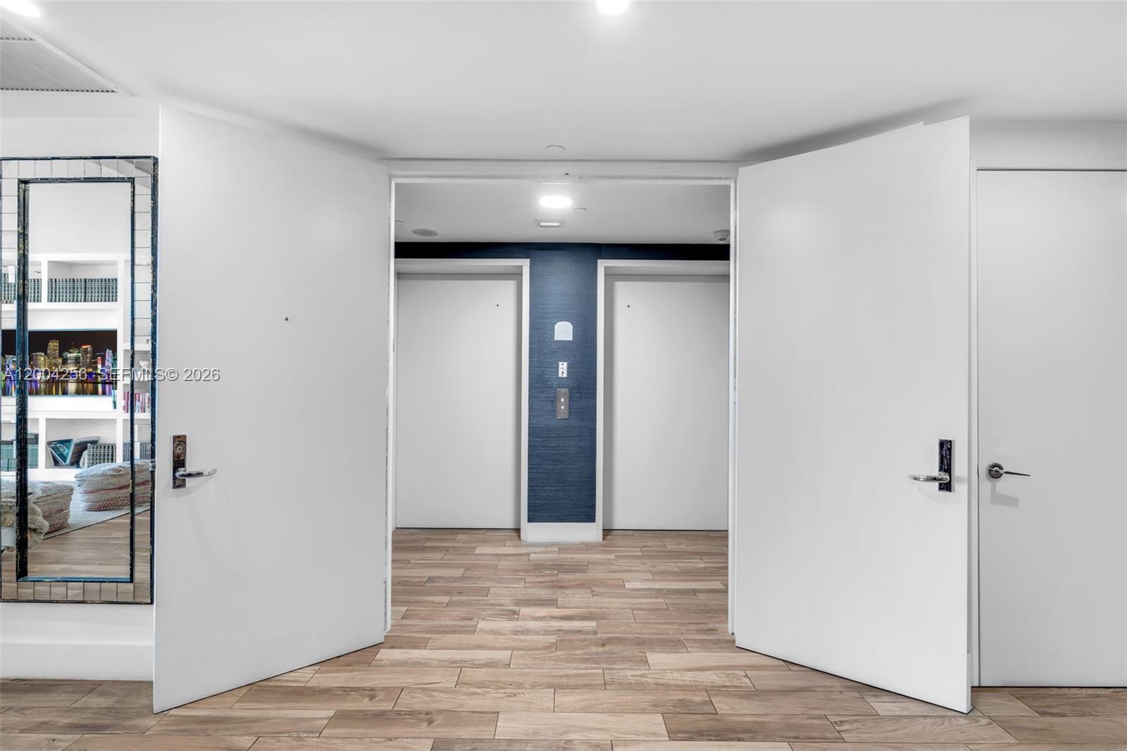 791 Crandon Blvd 302