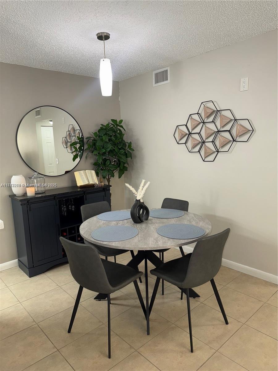 HOLIDAY VILLAGE OF CORAL - Residential