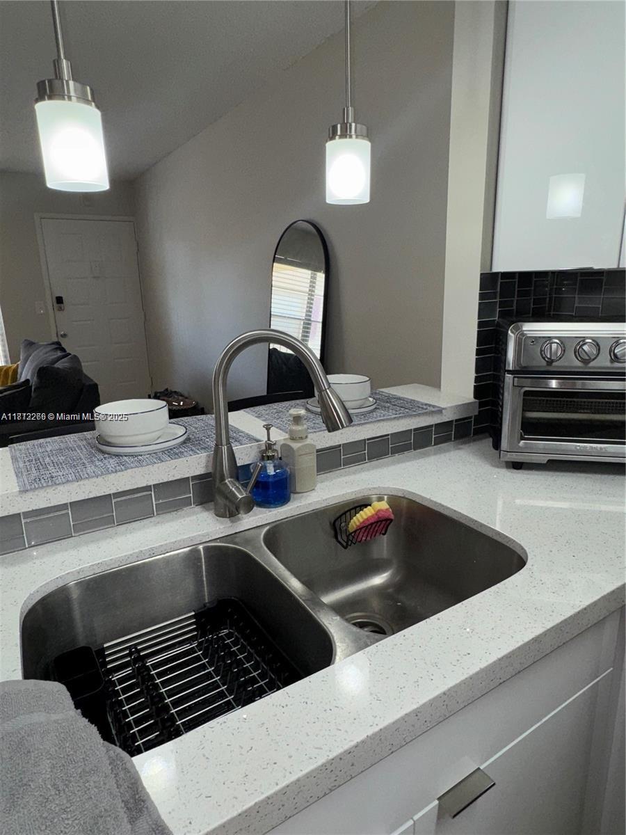 HOLIDAY VILLAGE OF CORAL - Residential