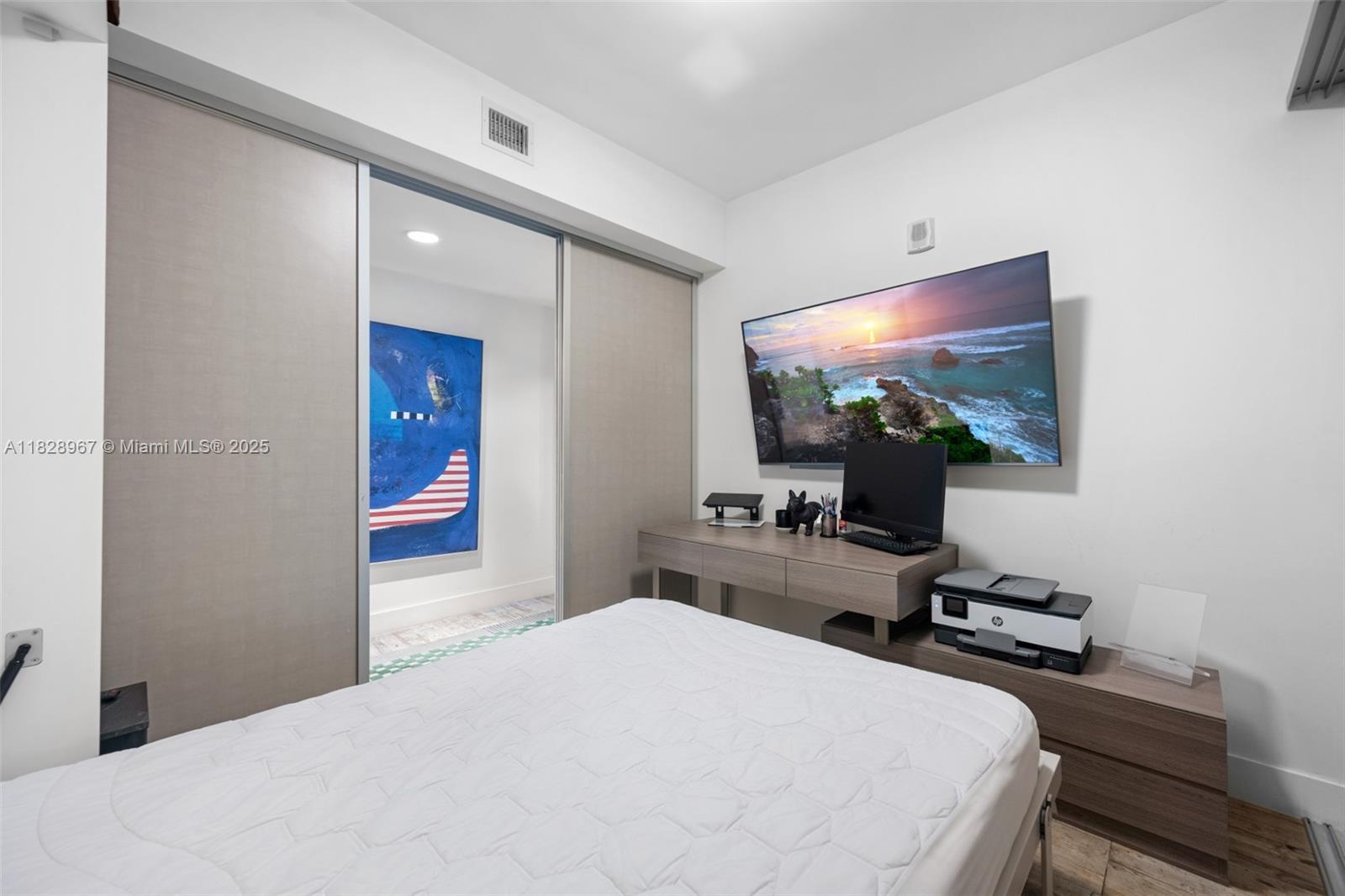 1010 BRICKELL CONDO - Residential Lease