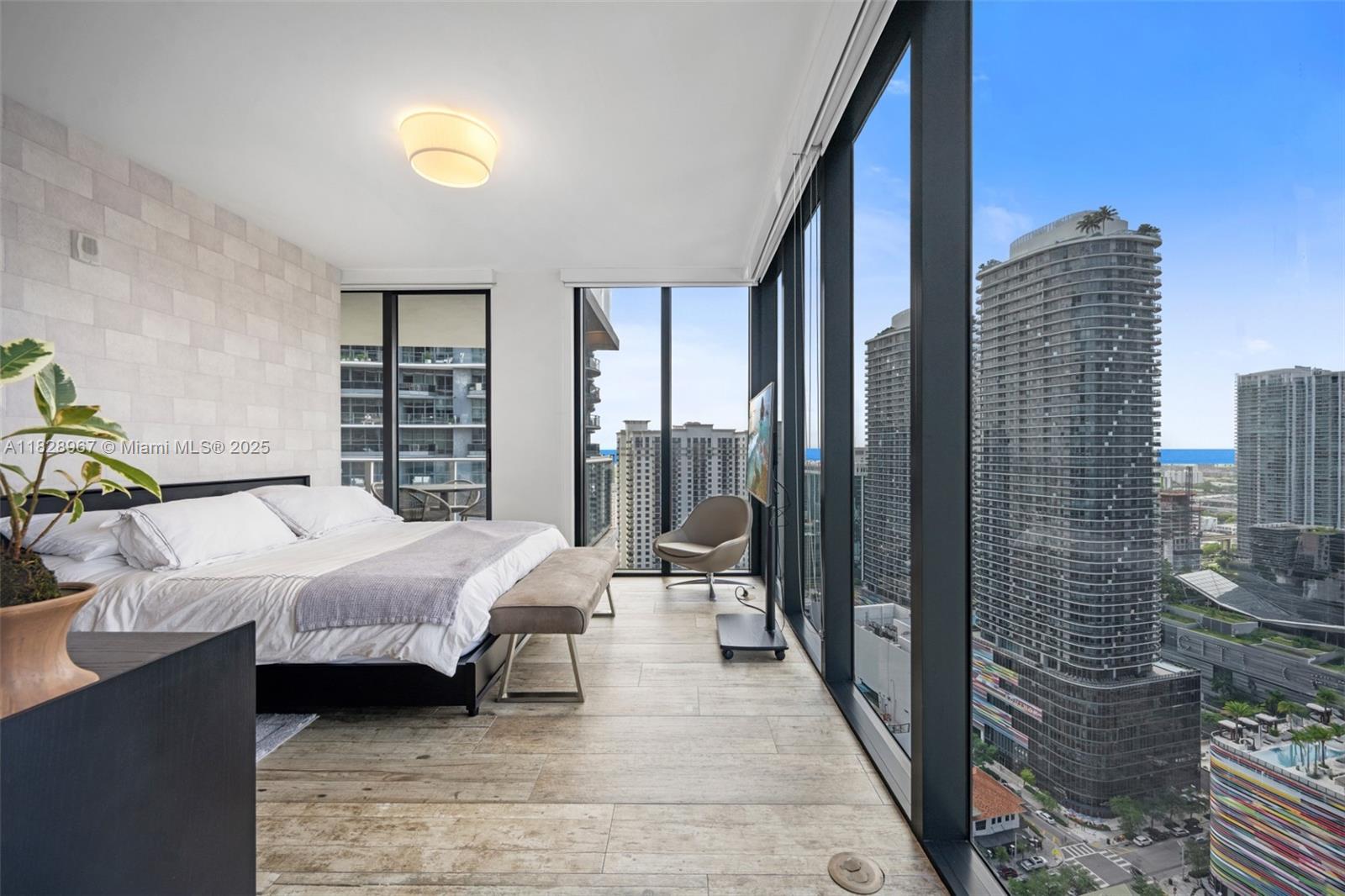 1010 BRICKELL CONDO - Residential Lease