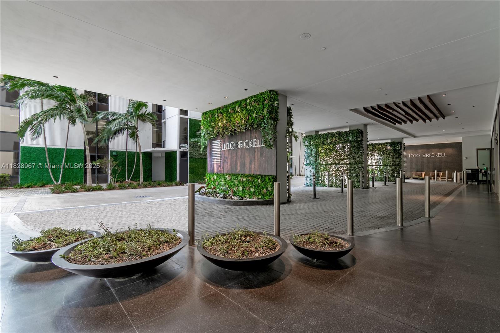 1010 BRICKELL CONDO - Residential Lease