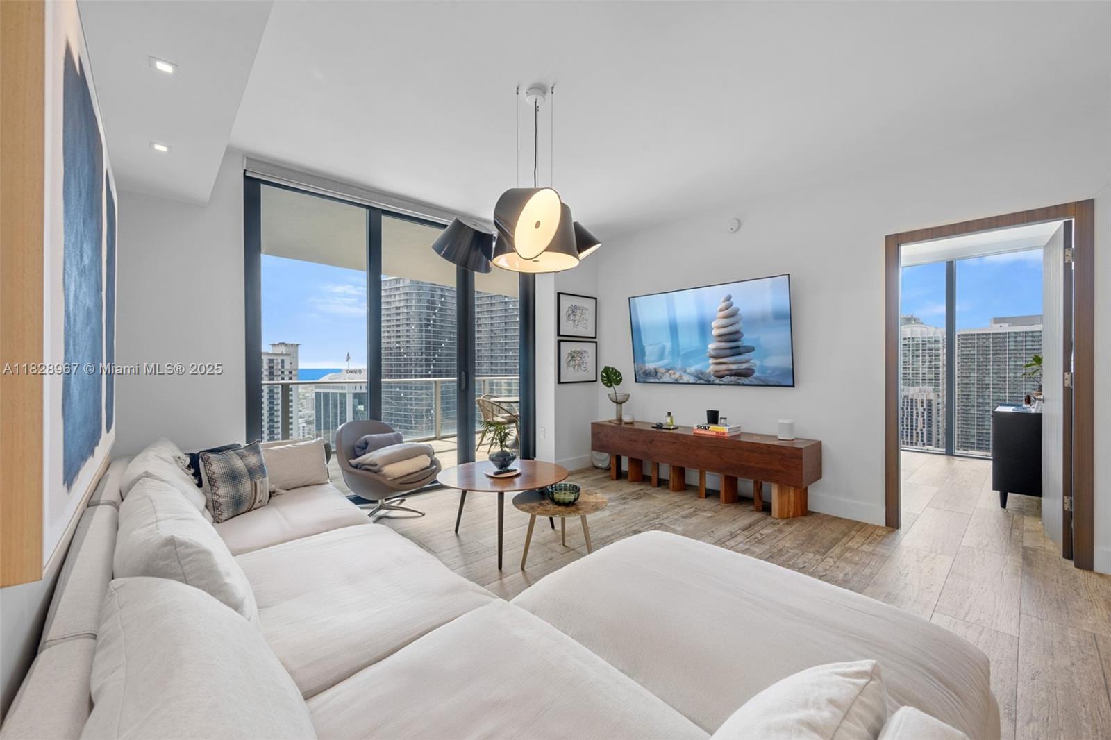 1010 BRICKELL CONDO - Residential Lease