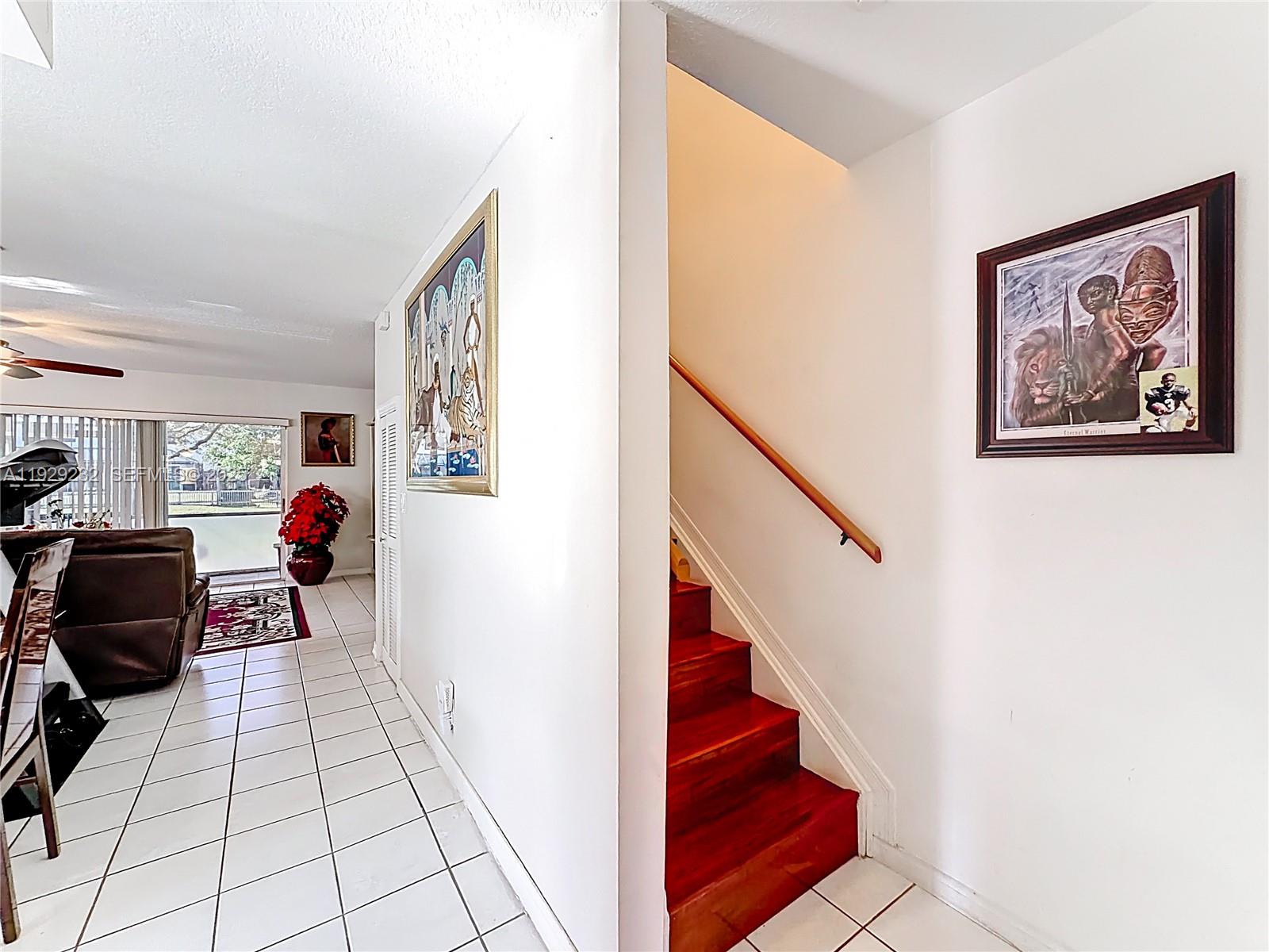 WELLEBY UNIT SEVEN - Residential