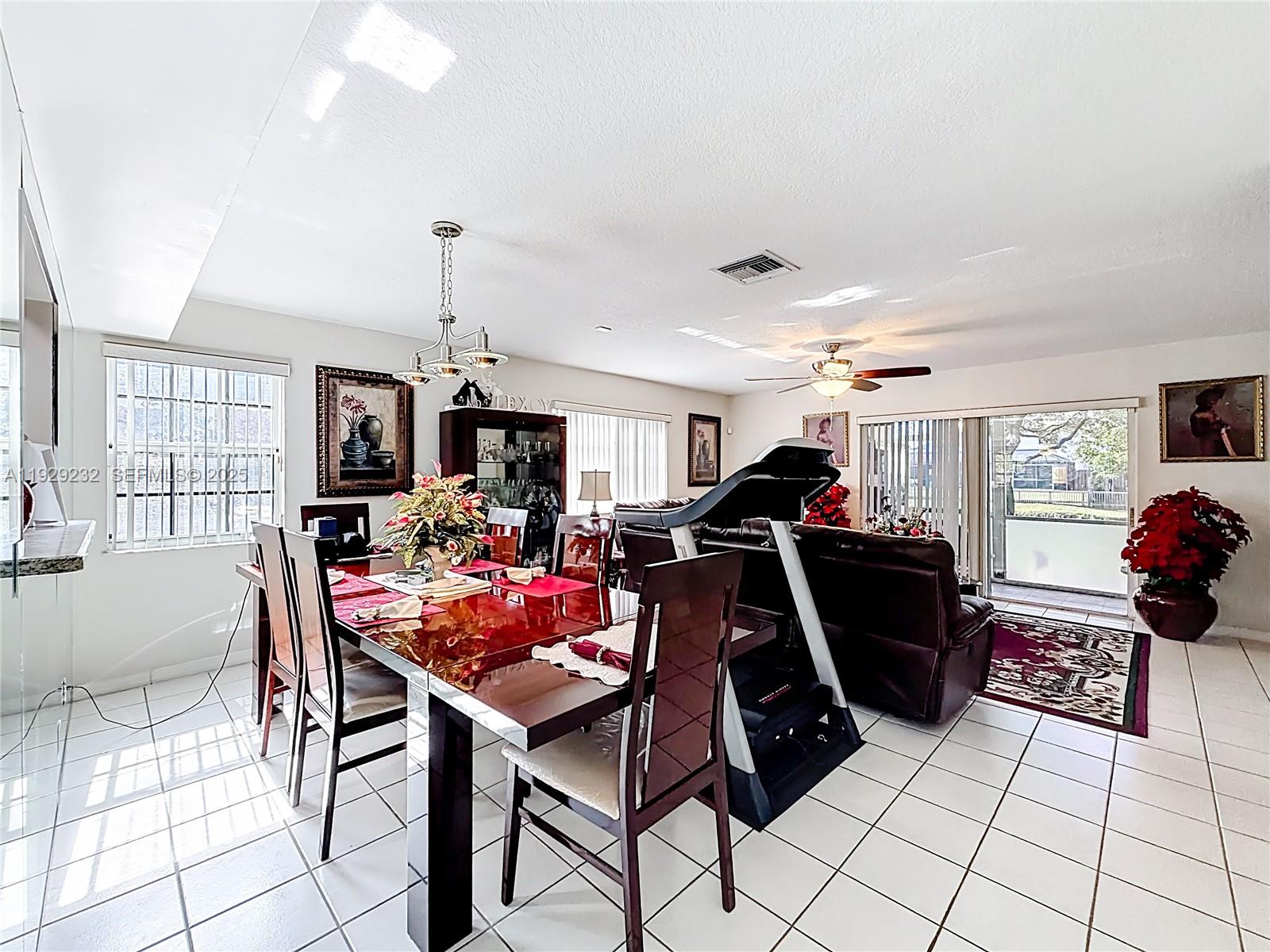 WELLEBY UNIT SEVEN - Residential