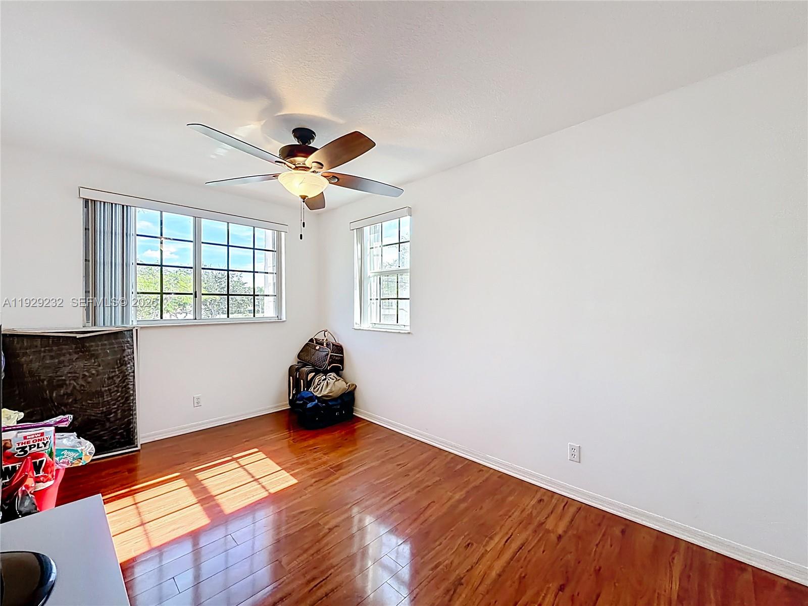 WELLEBY UNIT SEVEN - Residential