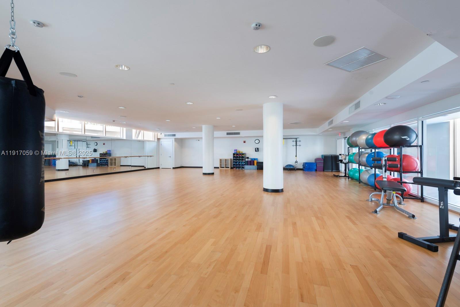 HAMPTONS WEST - Residential