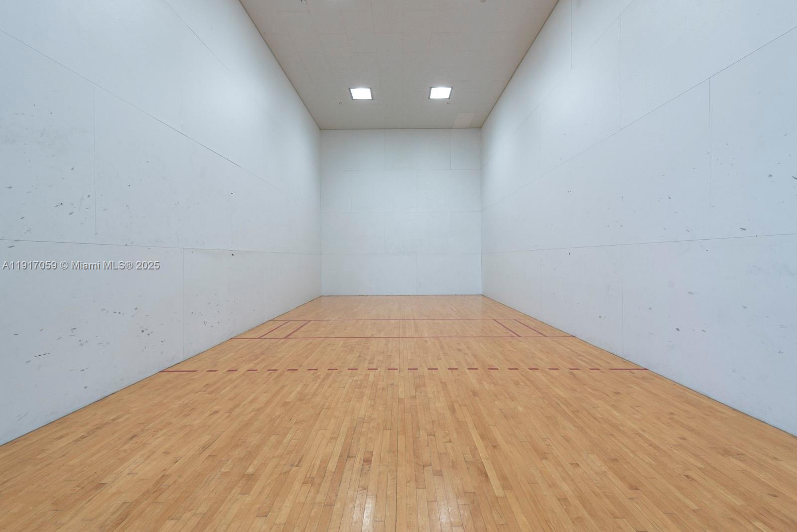 HAMPTONS WEST - Residential