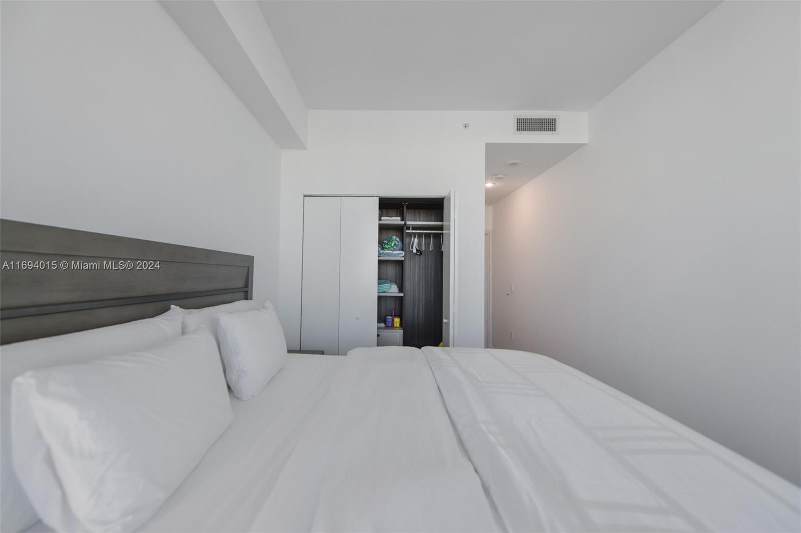 801 SMA RESIDENCES CONDO - Residential