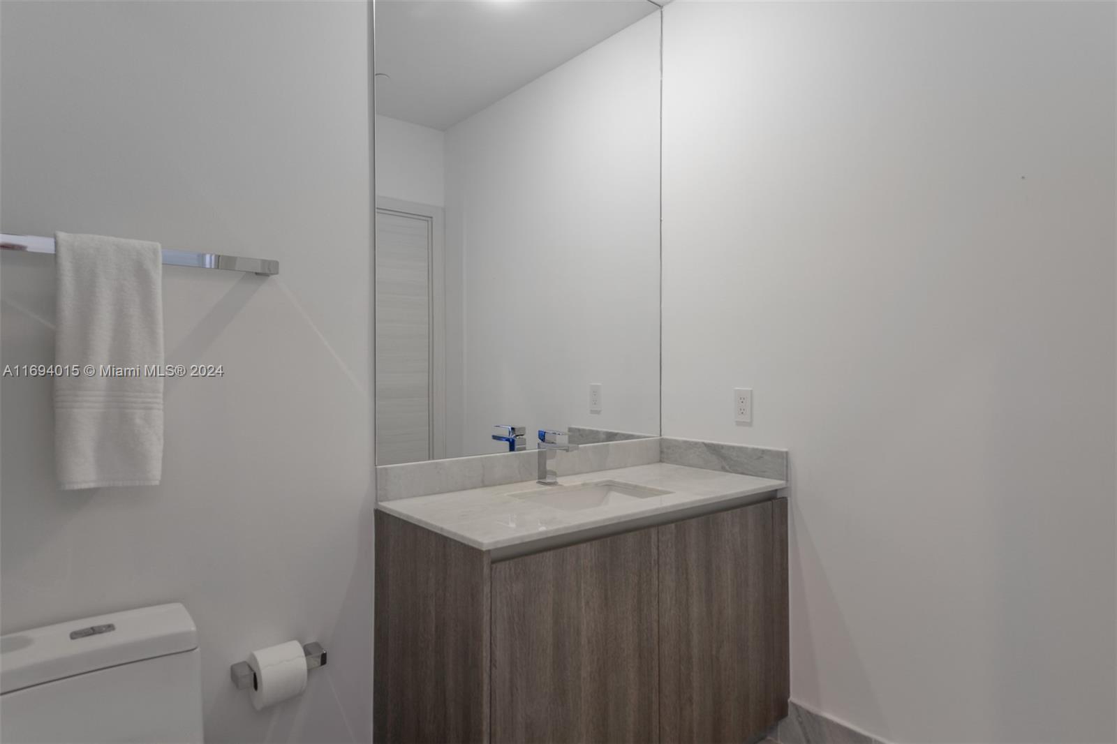 801 SMA RESIDENCES CONDO - Residential