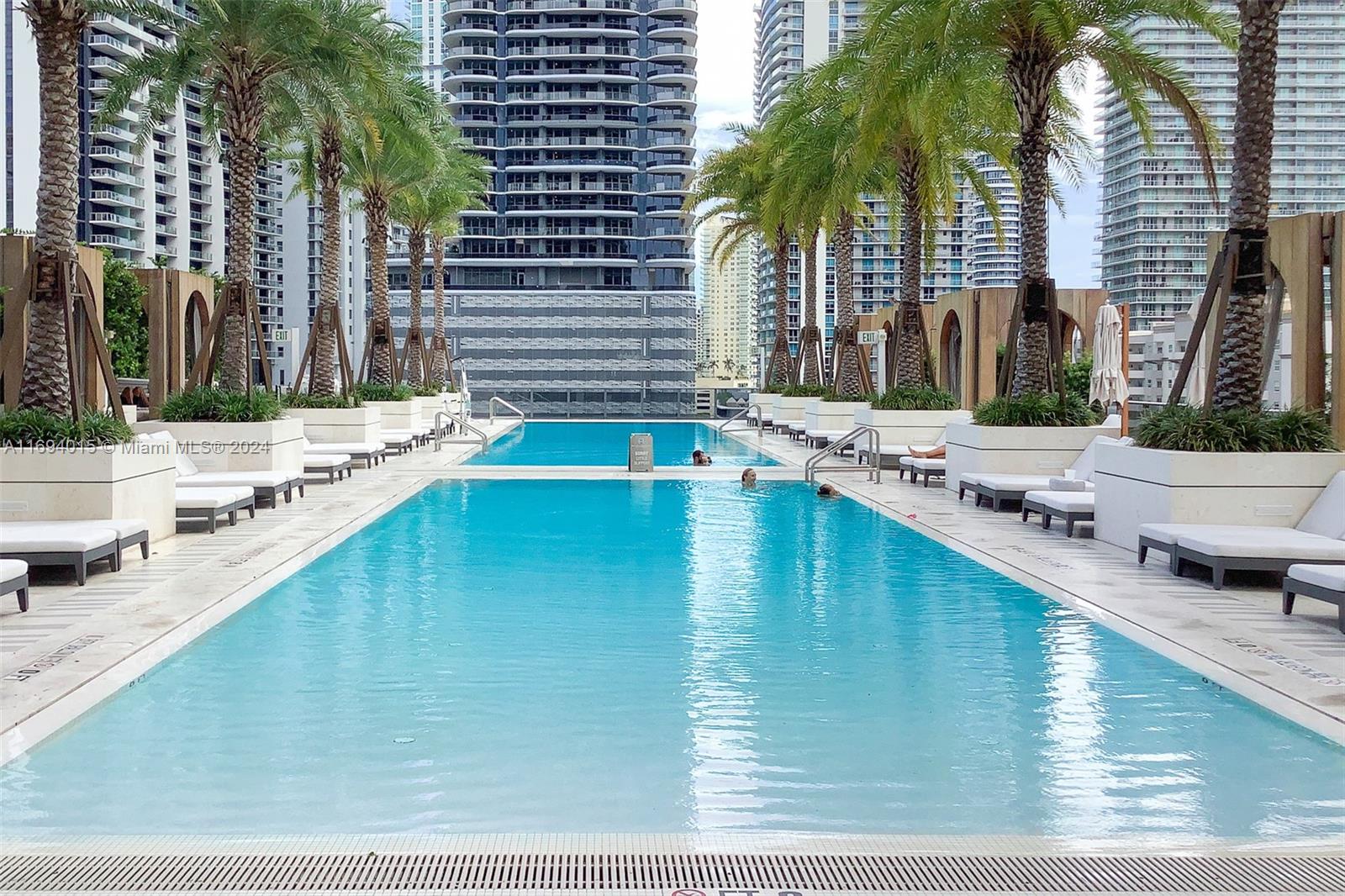 801 SMA RESIDENCES CONDO - Residential