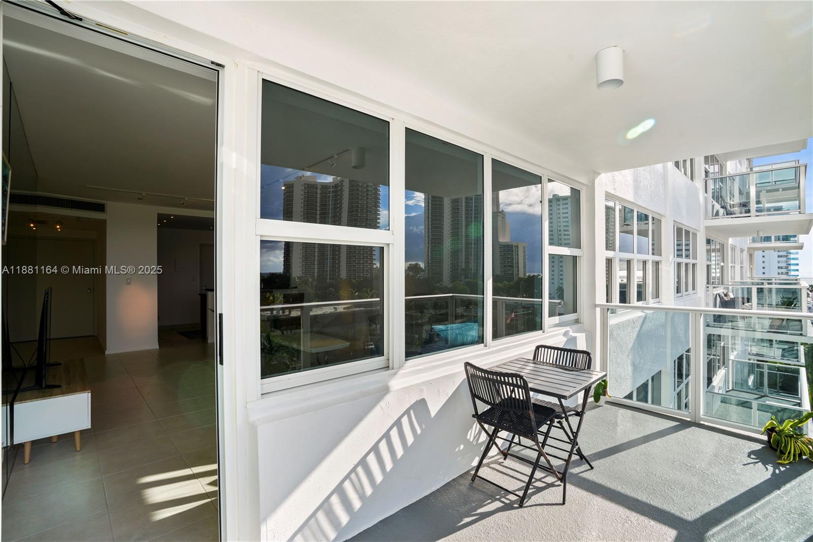 CORAL RIDGE TOWERS SOUTH - Residential