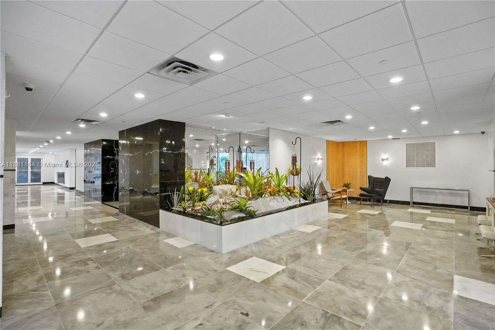 CORAL RIDGE TOWERS SOUTH - Residential