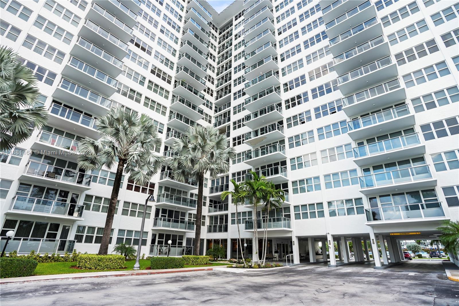 CORAL RIDGE TOWERS SOUTH - Residential