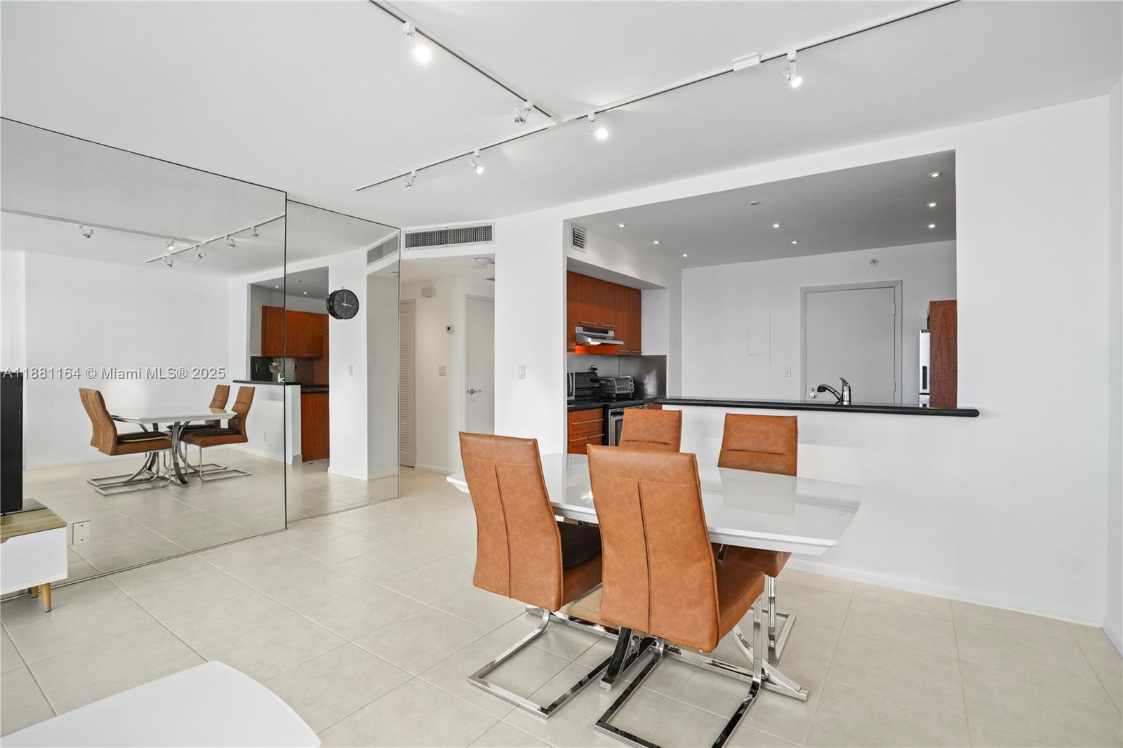 CORAL RIDGE TOWERS SOUTH - Residential