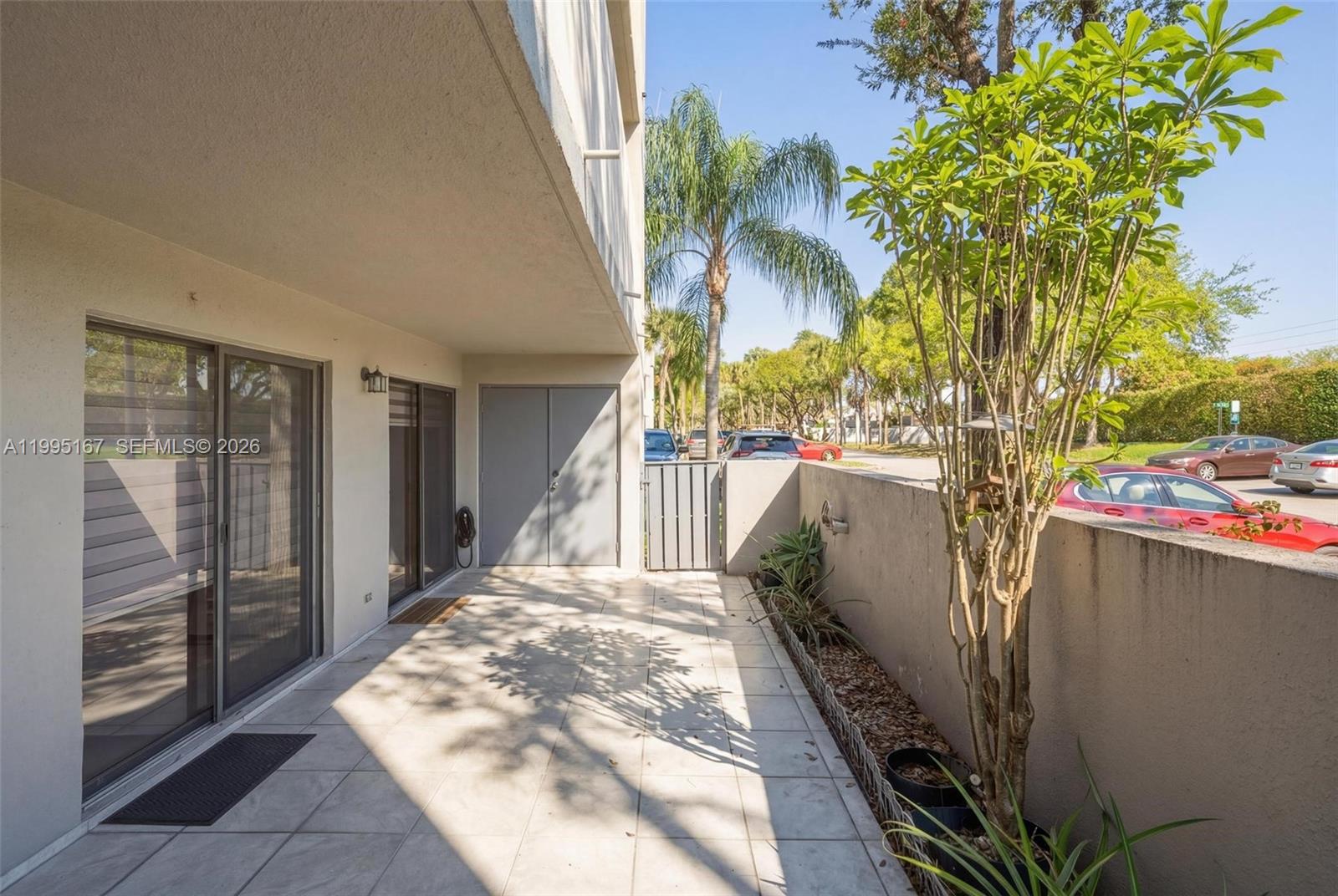 CALUSA CLUB VILG BLDG C N - Residential