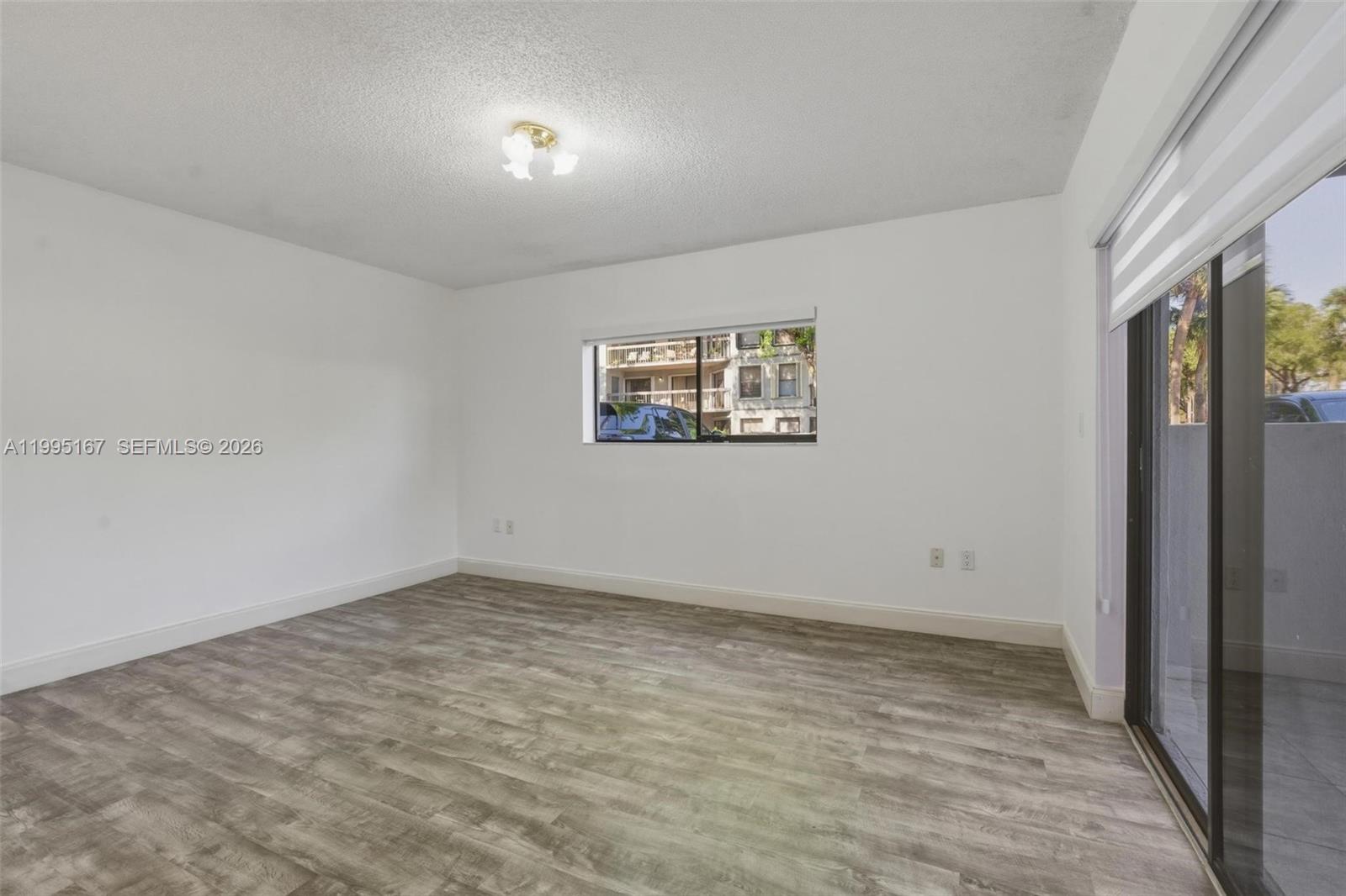 CALUSA CLUB VILG BLDG C N - Residential